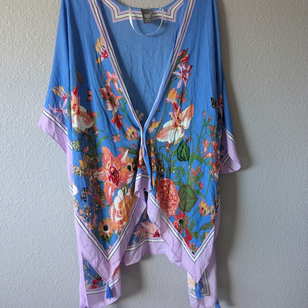 ❌SOLD❌.                    NWT Vince Camuto Floral Blue Purple Kimono Open Front - Picture 6 of 10